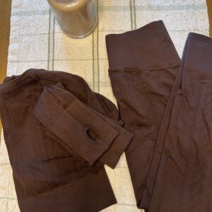 Women’s brown workout set